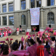 Am letzten Schultag vor den Sommerferien verabschiedeten wir - alle in pink -  unsere langjährige und sehr geschätzte Vorsteherin Madeleine Führer in den Ruhestand. Wir danken Madeleine Führer von Herzen für ihren grossen und sehr engagierten Einsatz an unserer Schule und wünsche ihr für ihren weite